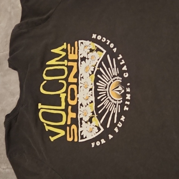 Volcom TShirt - Picture 3 of 4